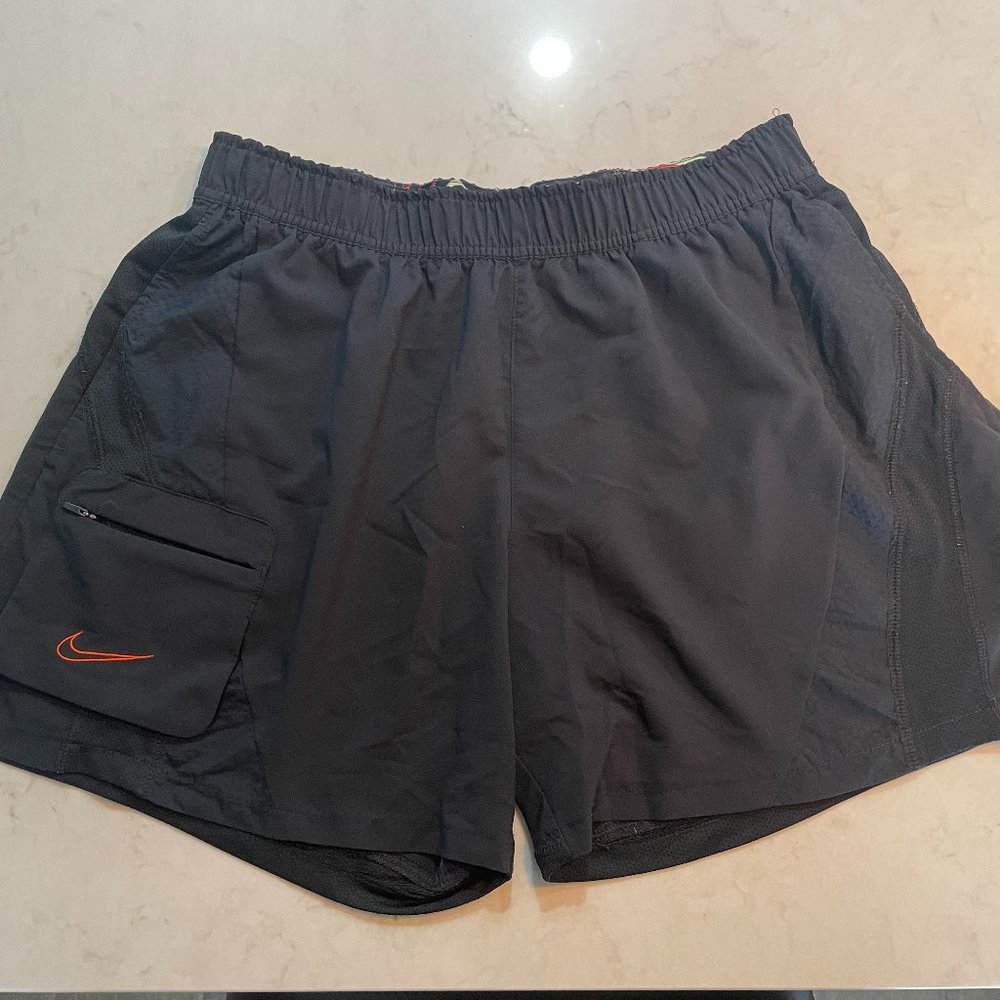 Men's Nike 5" Training Short Size Medium